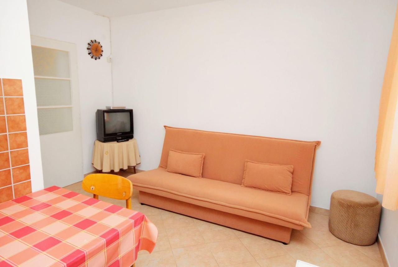 Apartments With A Parking Space Novi Vinodolski - 5587 Exterior foto