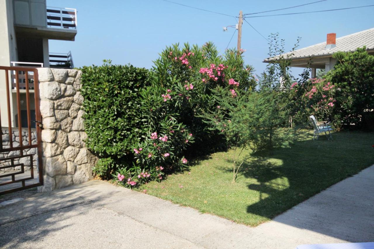 Apartments With A Parking Space Novi Vinodolski - 5587 Exterior foto